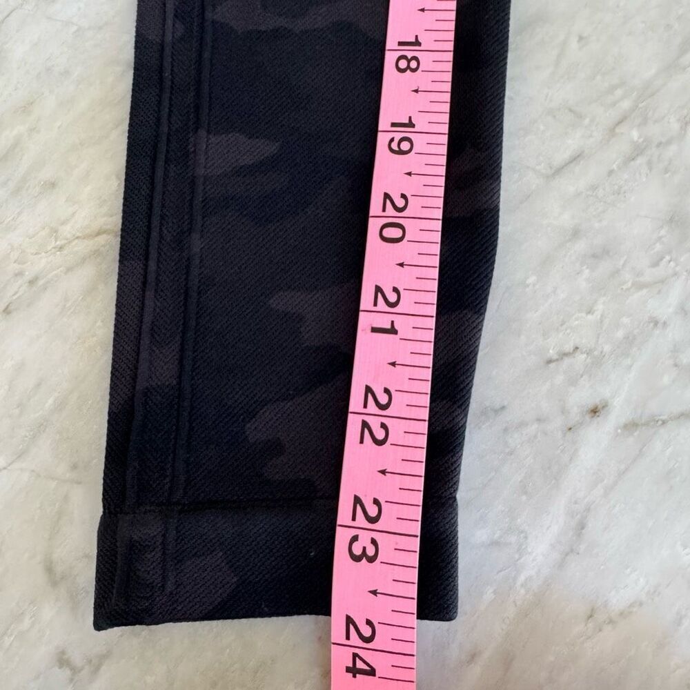 SPANX LOOK AT ME NOW BLACK/dark greenCAMO LEGGING seamless size S - Picture 4 of 4